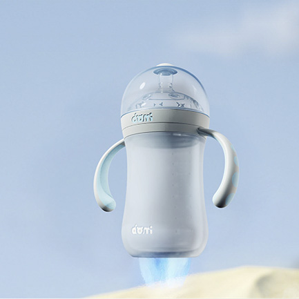 宇航员奶瓶